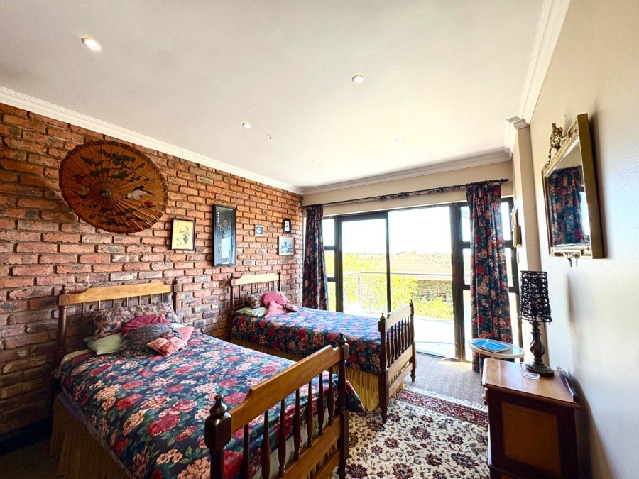 4 Bedroom Property for Sale in Woodland Hills Free State